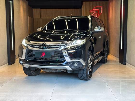 MITSUBISHI PAJERO SPORT 2.4 16V MIVEC TURBO DIESEL HPE AWD AUTOMÁTICO